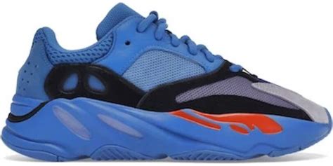 yeezy blauw